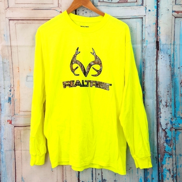 Realtree Neon Yellow Long Sleeve Tee Shirt - Picture 1 of 3